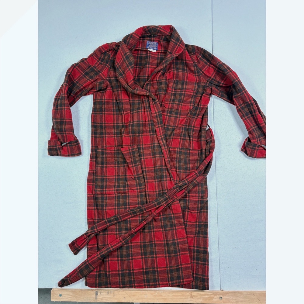 Pendleton Vintage Wool Robe Red Black Plaid Belted Smoking Jacket USA Made Large